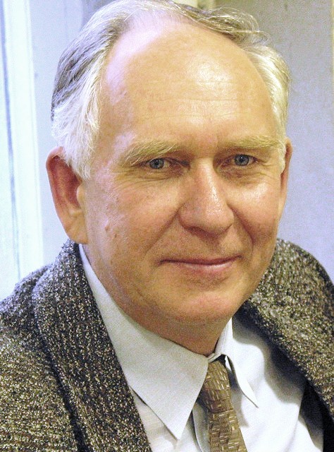            Степанов Александр Владимирович
    